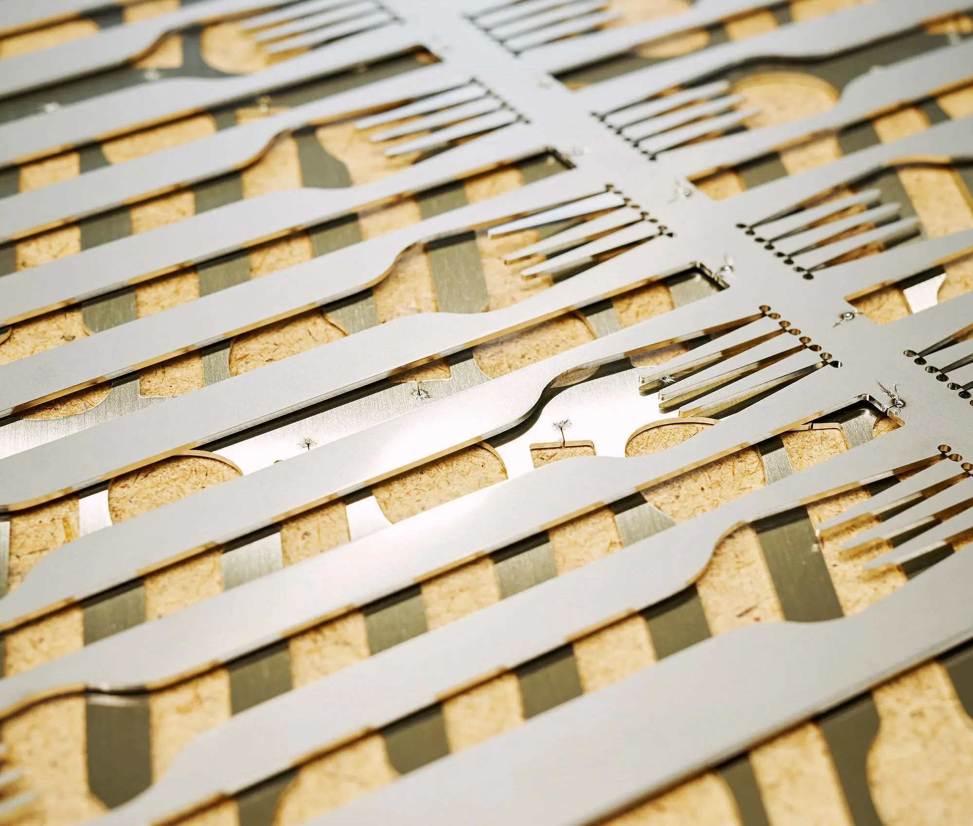 Mono V, 5 Piece Set Place Setting - Image 4